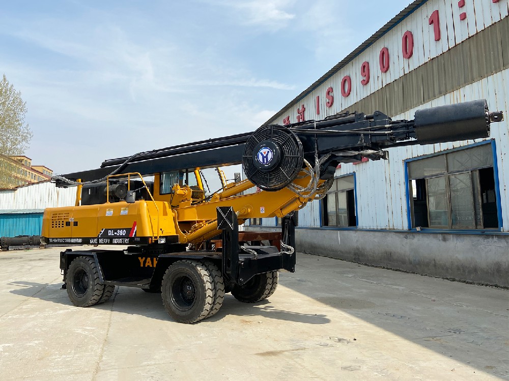 DL360輪式旋挖鉆機簡介